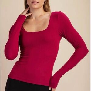 NWOT Tae Mode Double Lined Seamless Fuchsia Long Sleeve Top